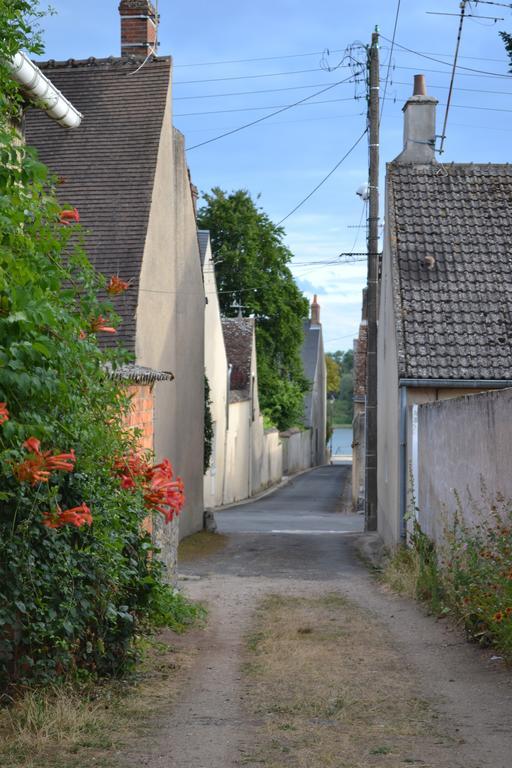 Gite Du Port ชาโตเนิฟ-ซูร์-ลัวร์ ภายนอก รูปภาพ